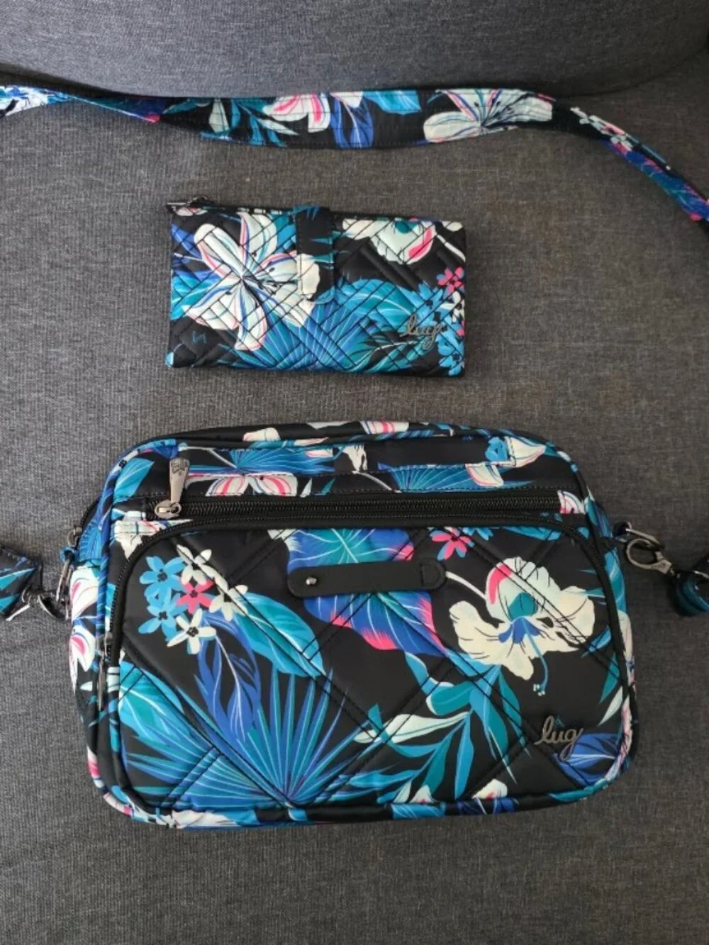 Lug 2 Piece Hibiscus Multi EUC